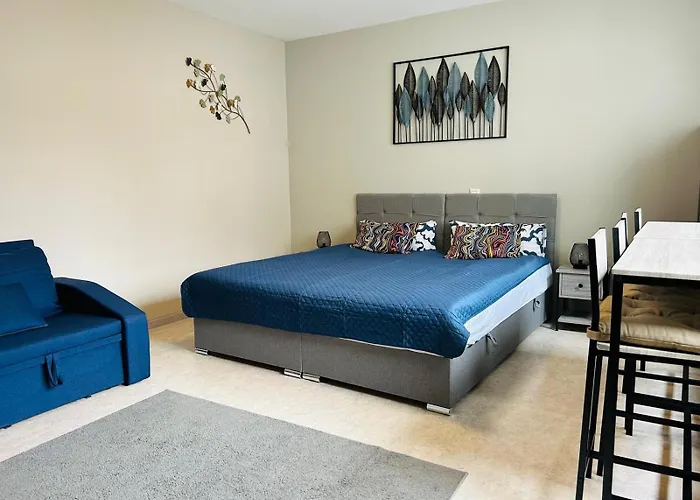 Lenastay I Modernes Apartment-studio Near Uni Апартаменты